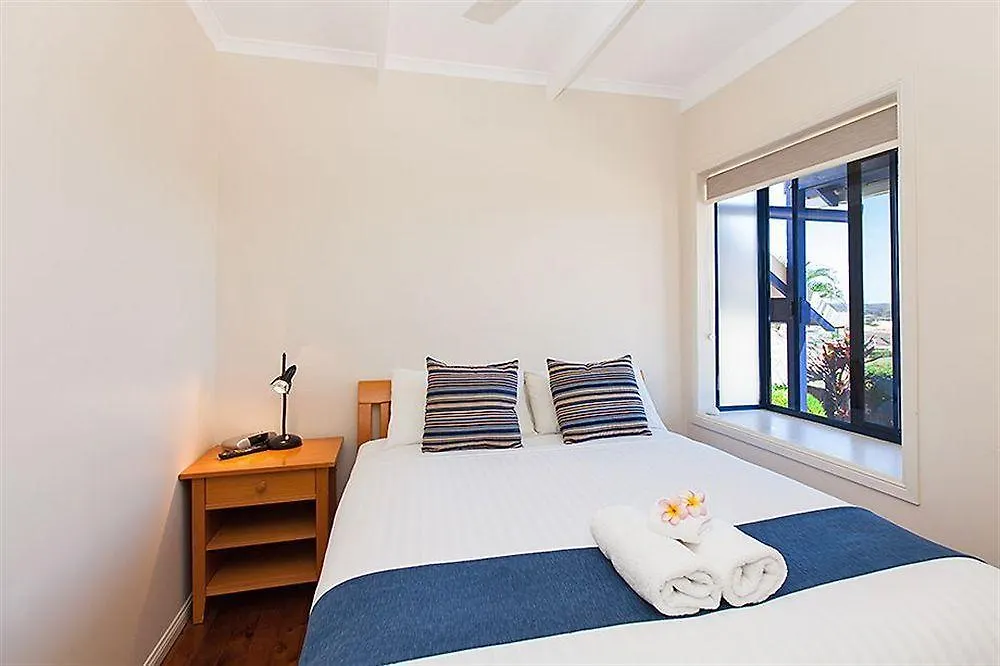 Coast Yamba (Adults Only) Hotel 4*,